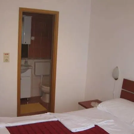 House Iliskovic Gæstehus 3*